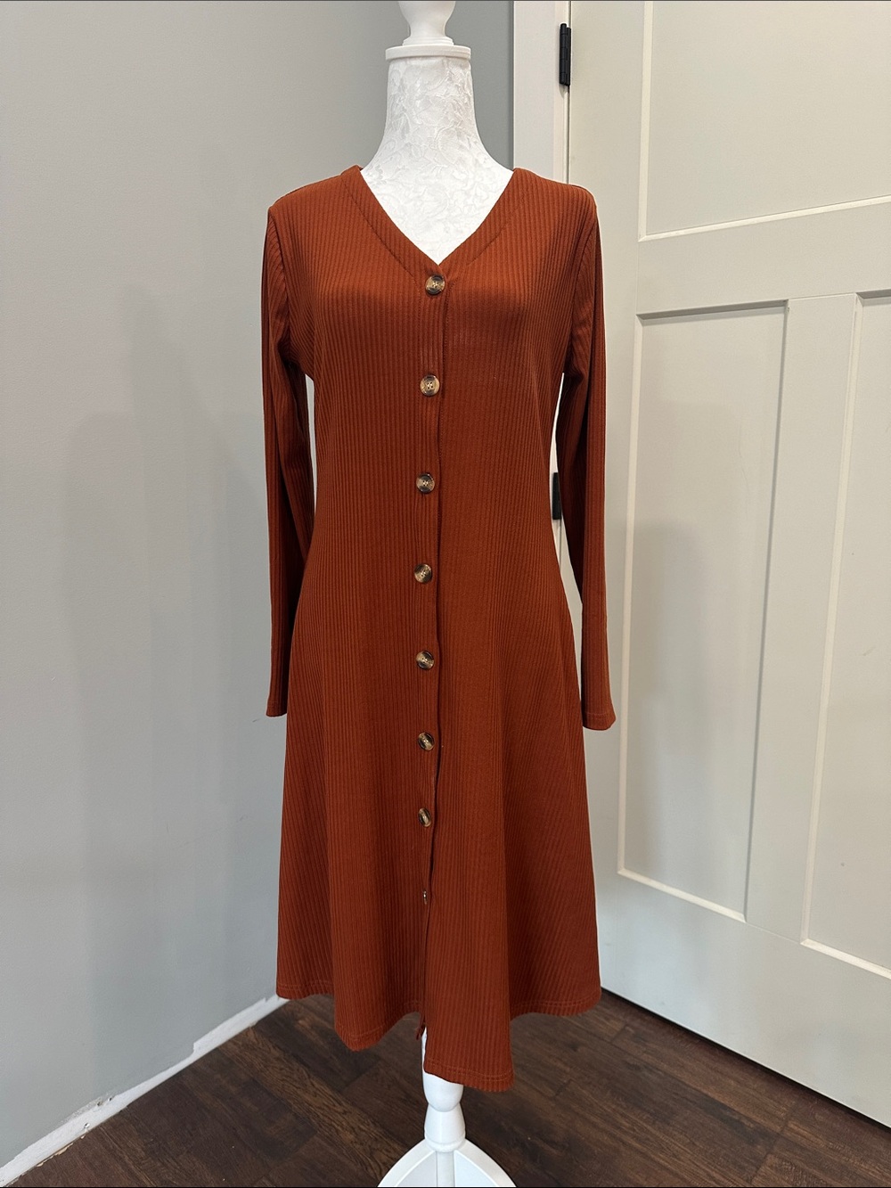 Ribbed V-Neck Button-Front Long Sleeve Dress in Rust